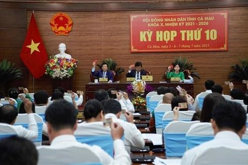 Kỳ họp thứ 10, HĐND tỉnh Cà Mau Khóa X: Thông qua 18 dự thảo Nghị quyết và hoàn tất công tác nhân sự