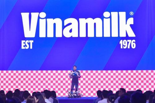 Lợi nhuận Vinamilk tăng trưởng dương trở lại sau 9 quý