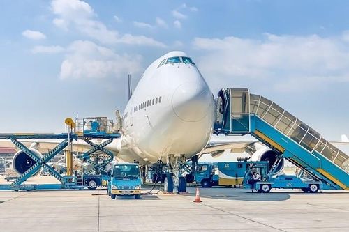 Cục Hàng không yêu cầu kiểm soát chặt vật thể lạ trong khu bay