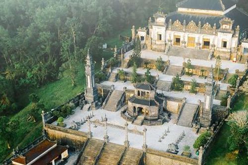 Lăng Khải Định: Dấu ấn kiến trúc Đông - Tây