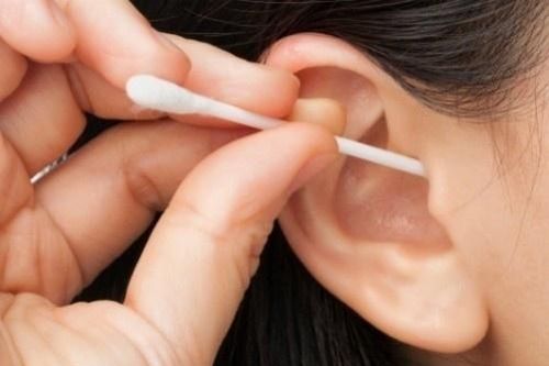 Bí quyết làm sạch tai hiệu quả, nhanh chóng