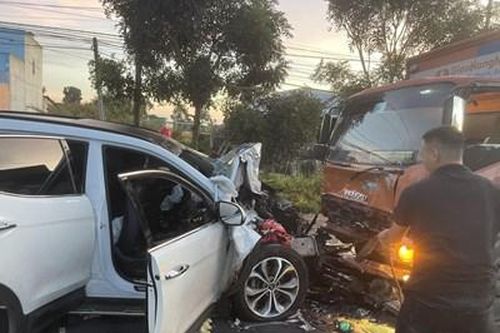 3 người tử vong, 4 người bị thương trong vụ tai nạn giao thông nghiêm trọng