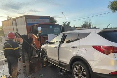 Khẩn trương khắc phục hậu quả vụ tai nạn giao thông nghiêm trọng tại Lâm Đồng