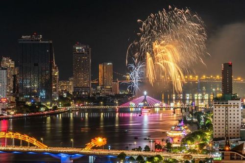 Lễ hội pháo hoa quốc tế - 'đặc sản' tạo thương hiệu du lịch Đà Nẵng