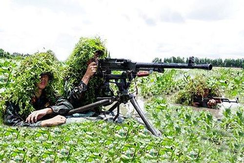 Cận cảnh các chiến sĩ tập trận chiến đấu với địch