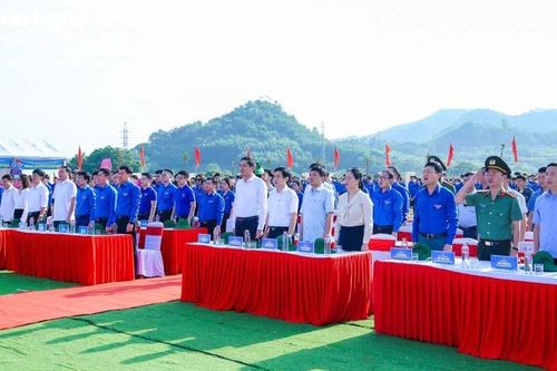 'Rộng khắp - Hiệu quả - An toàn - Bền vững' trong Chặng 1 Chiến dịch tình nguyện Hè tại Nghệ An
