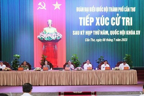 Thủ tướng giải đáp, làm rõ nhiều vấn đề cử tri Cần Thơ quan tâm