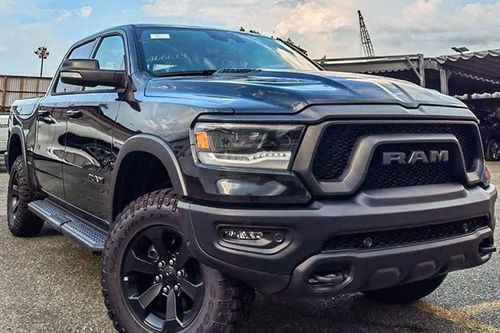 RAM 1500 Rebel đầu tiên bất ngờ xuất hiện tại Việt Nam trước ngày ra mắt