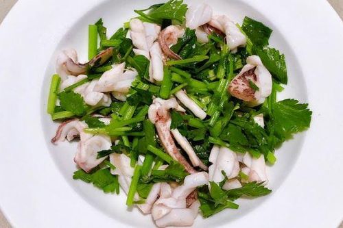 Gợi ý 5 món ăn ngon từ cần tây giúp tăng sinh lý, ngủ ngon