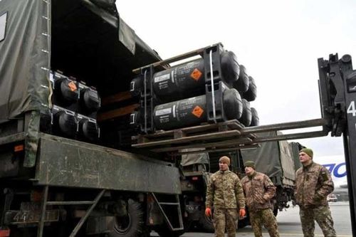 Mỹ tiếp tục viện trợ vũ khí và thiết bị quân sự trị giá 500 triệu USD cho Ukraine
