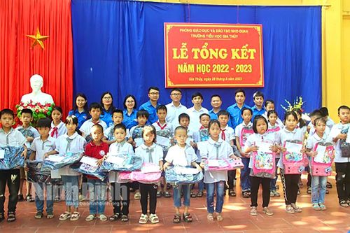 Đoàn thanh niên Bệnh viện Đa khoa Ninh Bình: Xung kích, đi đầu trong hoạt động thiện nguyện và chuyên môn