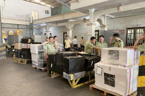 Số vụ buôn bán hàng cấm qua sân bay quốc tế Nội Bài tăng vọt