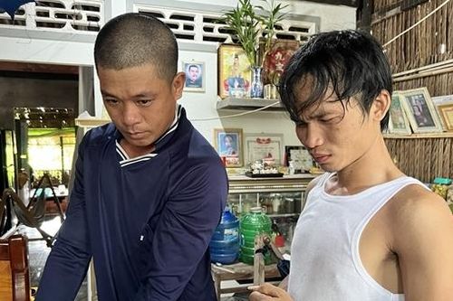 Cặp vợ chồng trẻ rủ đồng bọn đi cướp tài sản của hai vợ chồng già