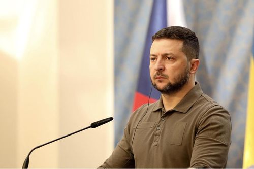 Tổng thống Ukraine nói NATO thiếu quyết đoán