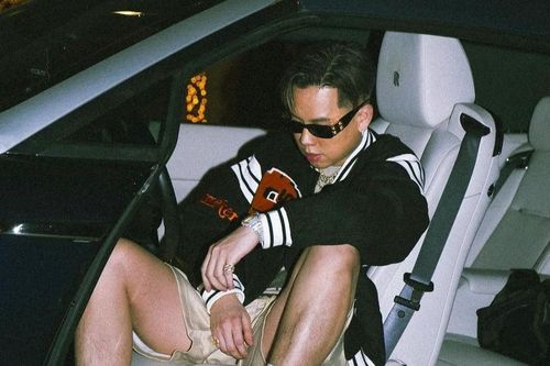 Thú chơi đồ hiệu của rapper Andree Right Hand