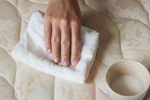 Cách xử lý khi nệm bị ướt đúng cách