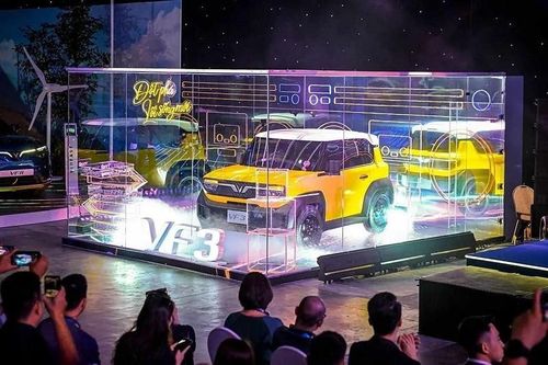Cận cảnh VinFast VF3 vừa xuất hiện tại triển lãm 'VinFast - Vì tương lai xanh'