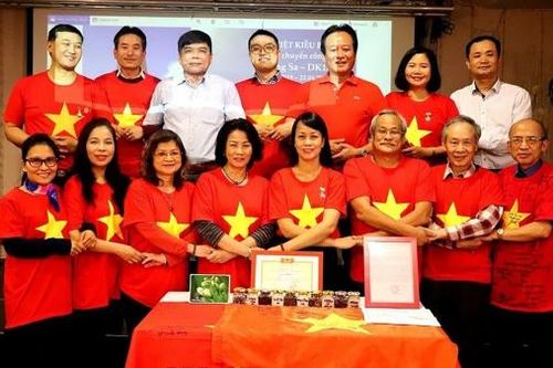 Những sứ giả của biển đảo quê hương