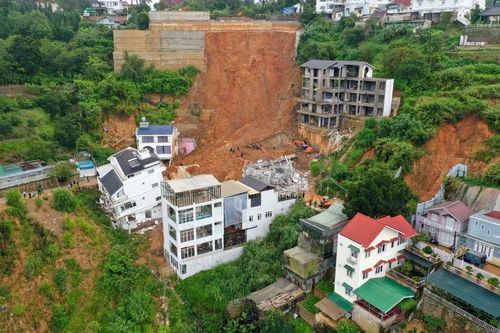 Sạt lở uy hiếp cư dân: Giải pháp nào căn cơ?