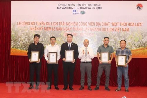 Ra mắt tuyến du lịch thứ 4 Công viên địa chất Non nước Cao Bằng