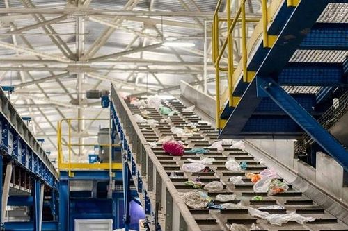 Quy định nhà sản xuất nộp tiền để hỗ trợ nhà tái chế đang có lãi là bất hợp lý