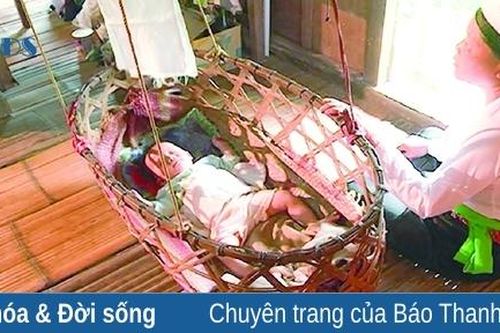 Hát ru của đồng bào Mường và tri thức đầu đời dành cho con trẻ