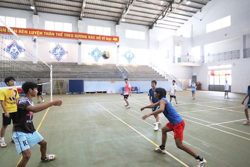 Khơi dậy đam mê bóng chuyền cho thanh-thiếu niên vùng biên