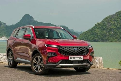Ford Việt Nam tung nhiều chương trình ưu đãi hấp dẫn cho khách hàng mua xe