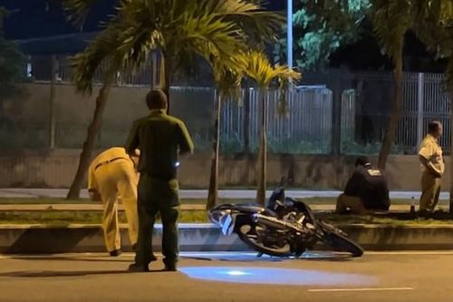 Tử vong sau cú đâm vào dải phân cách