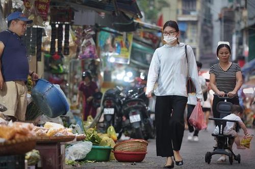 Nỗi lo tăng giá sau tăng lương