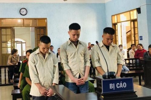 Gia Lai: Bị bạn trách vì không đi họp lớp, thanh niên cầm dao chém người