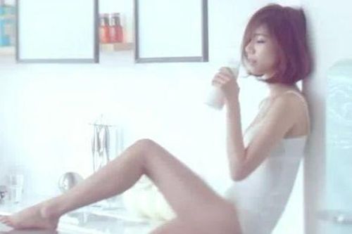 Nữ ca sĩ bị lừa đóng MV gợi dục