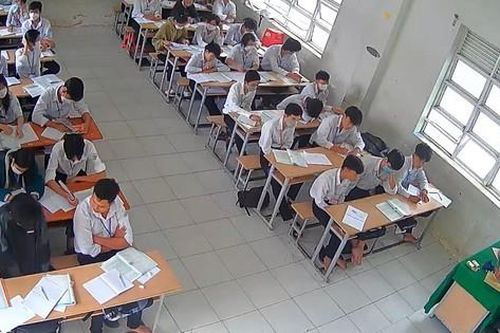 Hơn nửa năm, sao chưa xác minh, xử lý xong clip thầy giáo nói học sinh 'đầu trâu, đầu chó'?