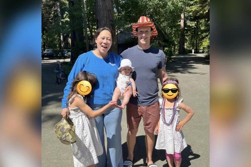 Mark Zuckerberg che mặt con trên mạng xã hội, vì sao chúng ta cũng nên làm vậy?