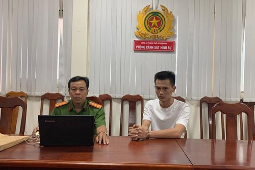 Công an TP.HCM bắt khẩn cấp Phan Công Khanh