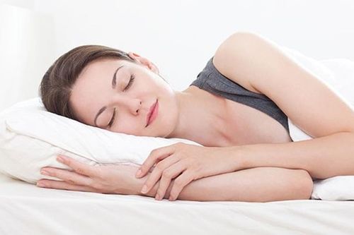 Nằm ngửa hay nằm nghiêng khi ngủ để tốt cho sức khỏe?