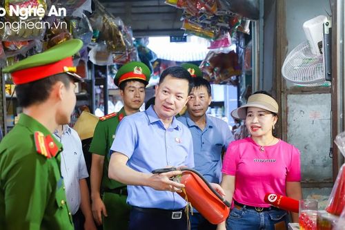 Ủy ban Quốc phòng - An ninh của Quốc hội giám sát việc thực hiện chính sách, pháp luật phòng cháy, chữa cháy tại Nghệ An