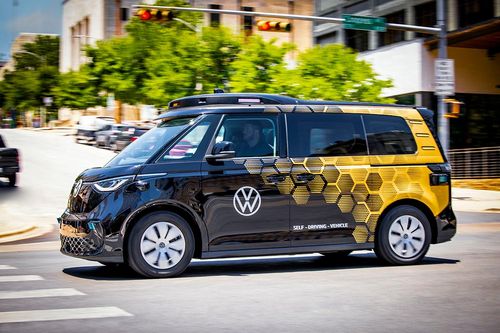 Volkswagen ra mắt chương trình thử nghiệm dịch vụ xe tự hành đầu tiên tại Mỹ