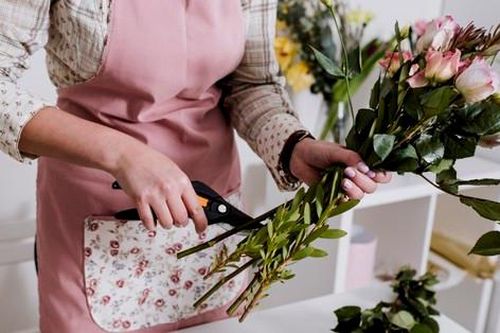 7 mẹo giúp bạn cắm hoa đẹp