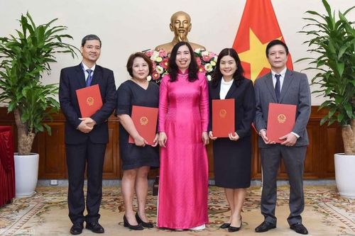 Bộ Ngoại giao bổ nhiệm, điều động 4 lãnh đạo cấp Vụ