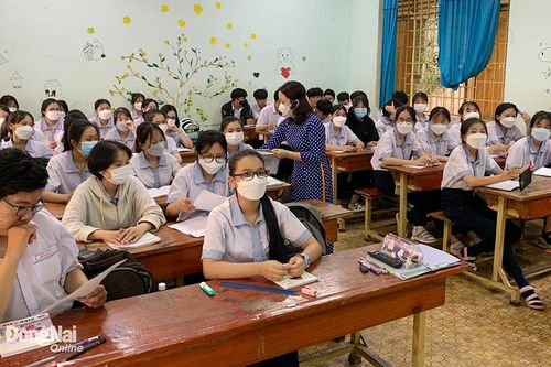 Để học sinh không còn phải học nhờ, dồn lớp