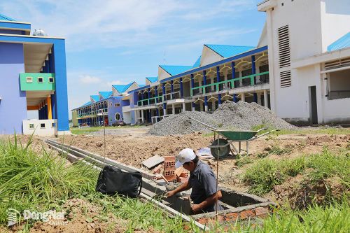 Tập trung chuẩn bị trường lớp cho năm học mới