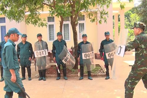 Xây dựng lực lượng dân quân thường trực vững mạnh nơi biên giới