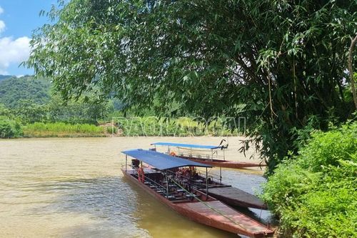 Nhiều thuyền máy không thể đăng kiểm, dân đứng ngồi không yên
