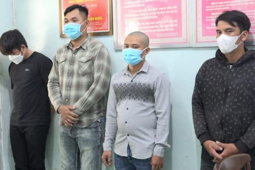Nhóm thanh niên 'hổ báo' bị khởi tố điều tra hành vi cướp tài sản