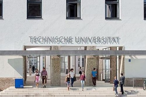 10 trường đại học đào tạo du học sinh bằng tiếng Anh