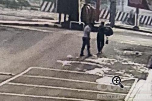 Bắt đối tượng tạt xăng đốt người tình trước siêu thị ở Bình Dương