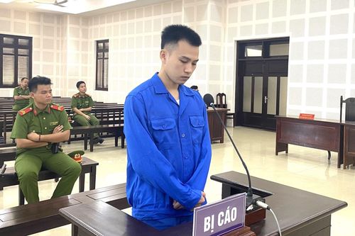 Làm giả sổ đỏ để bán đất ảo, chiếm đoạt tài sản
