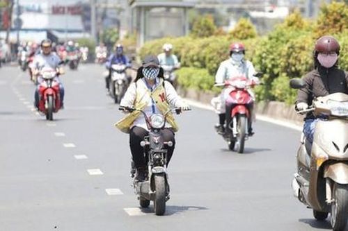 Bắc Bộ nắng nóng, chiều tối có mưa dông rải rác