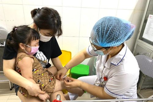 Bộ Y tế làm đầu mối mua vaccine tiêm chủng mở rộng cho các địa phương